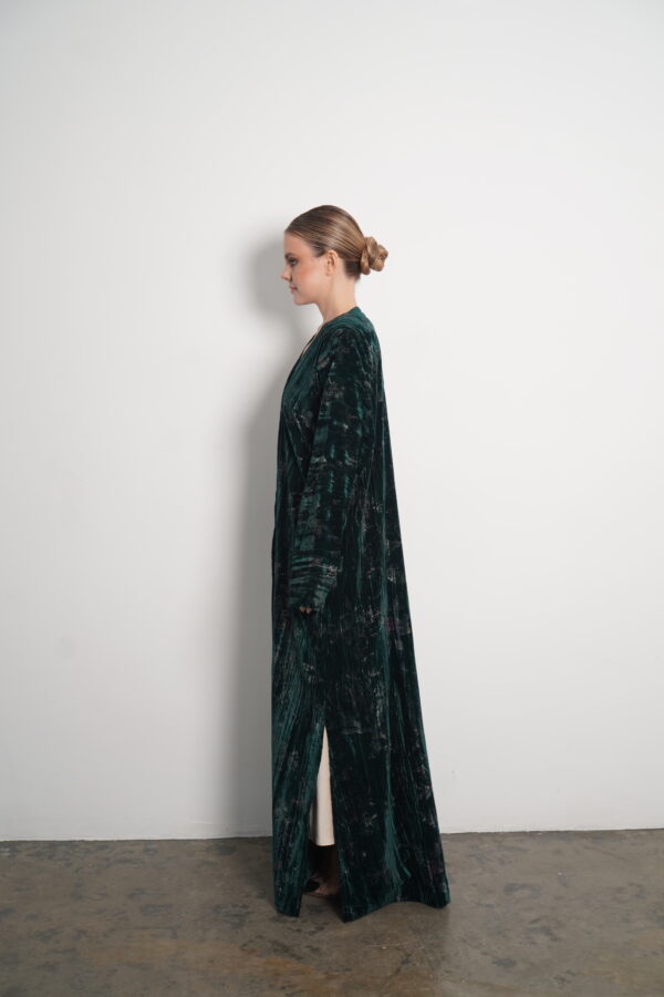 سندس (Sundus) – الحرير الأخضر الفاخر | Luxurious green silk - Image 3