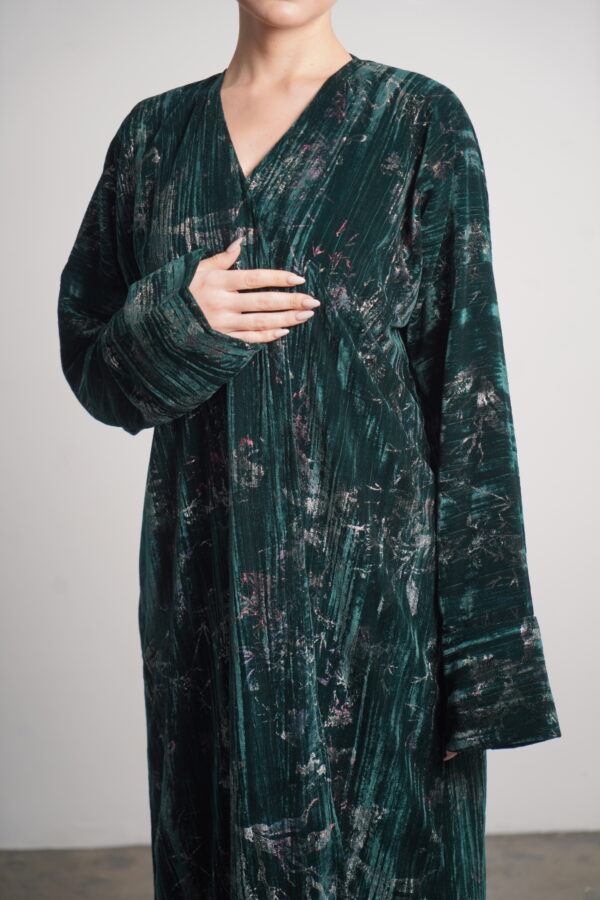 سندس (Sundus) – الحرير الأخضر الفاخر | Luxurious green silk - Image 6