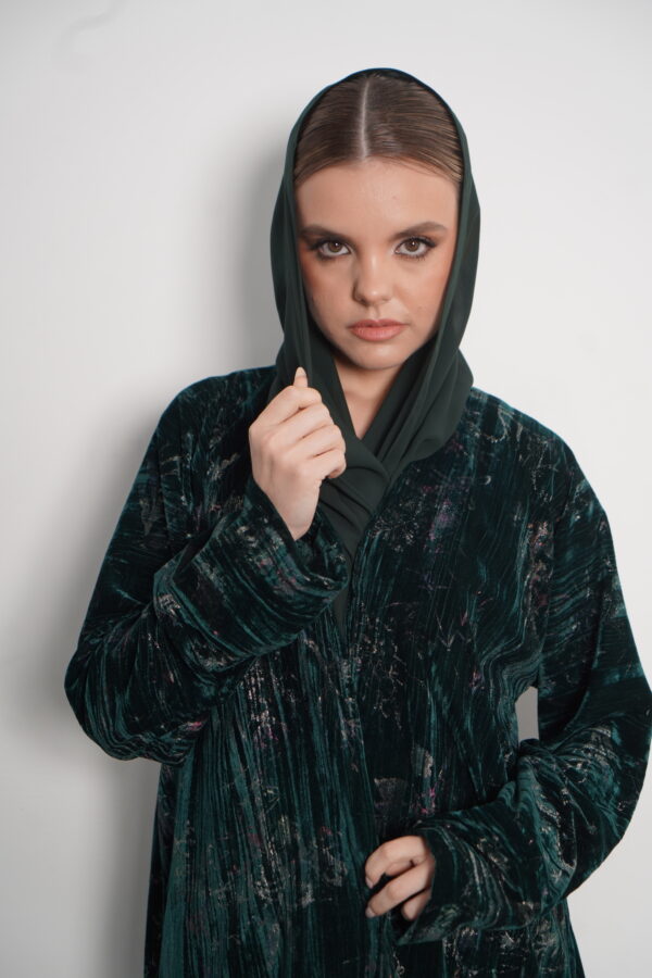 سندس (Sundus) – الحرير الأخضر الفاخر | Luxurious green silk